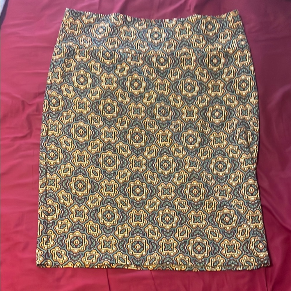 LuLa Roe Geometric Patterned Yellow Skirt